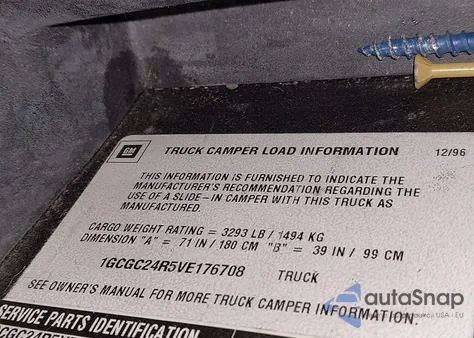 1997 Chevrolet C2500 Hd Fleetside z USA, uszkodzony, nr VIN 1GCGC24R5VE176708